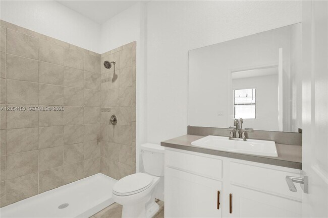 Building Photo - 1161 SW 8th Ave