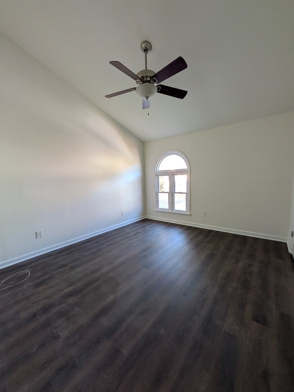front ensuite bedroom - 2187 Spring Walk Ct