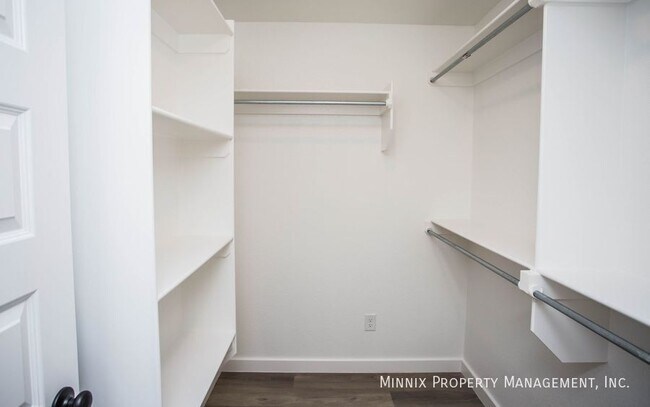 Building Photo - 13212 Ave. S-