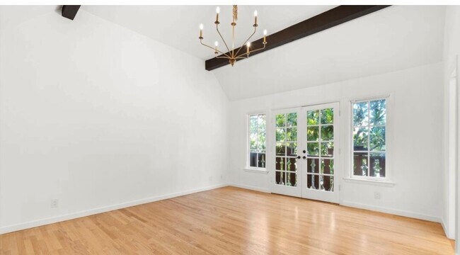 Building Photo - 124 Montana Ave