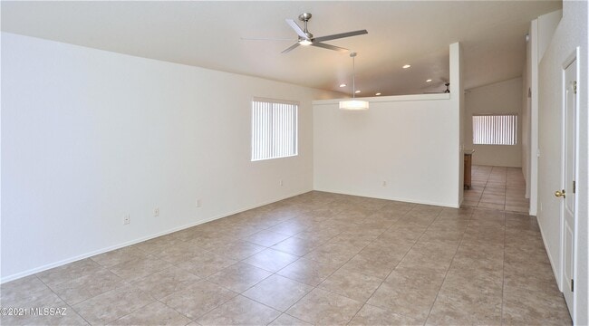 Building Photo - 2633 W Cezanne Cir