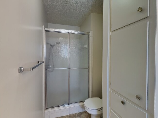 Building Photo - 6220 Wheaton Dr