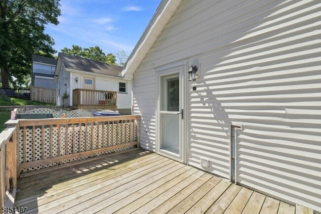 Building Photo - 14 N Glen Ave