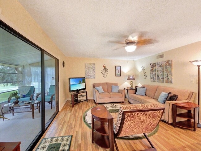 Building Photo - 700 Midway Dr