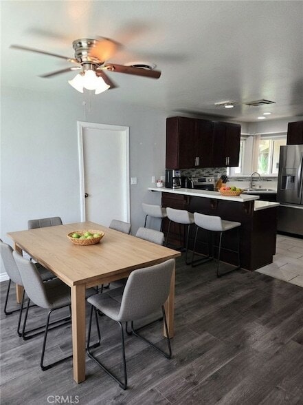 Building Photo - 9321 Salem Ave