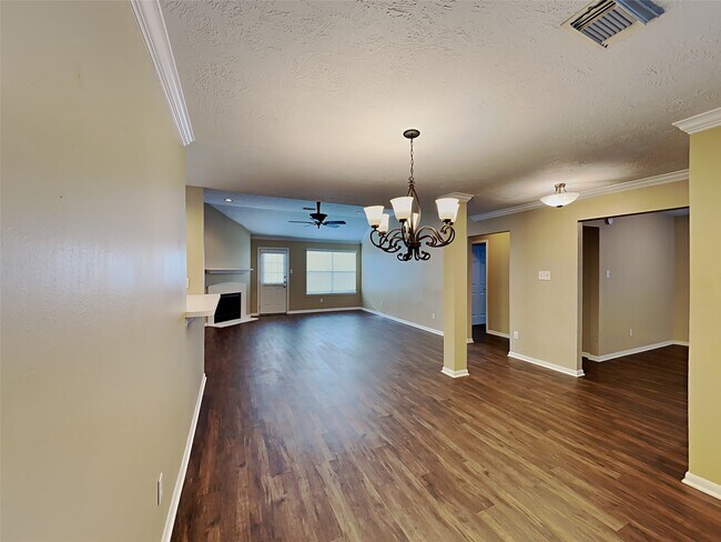 Building Photo - 29010 Ashbrook Ln