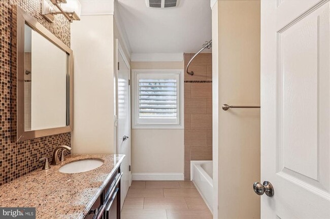 Building Photo - 1506 Widows Mite Rd