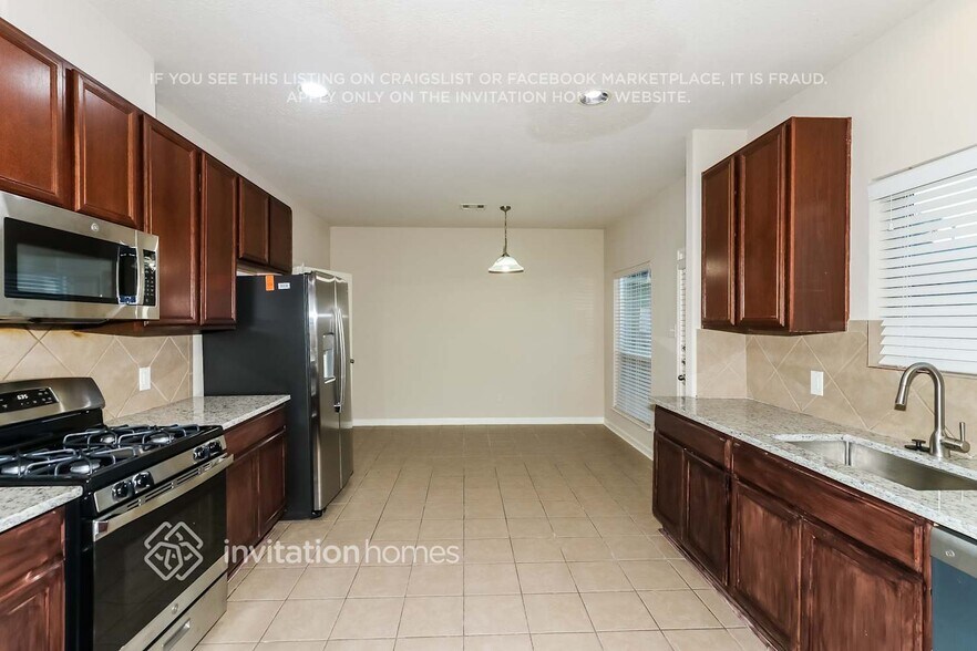 Building Photo - 15602 Forest Creek Farms Dr
