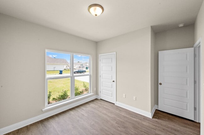 Building Photo - 431 Gemini St