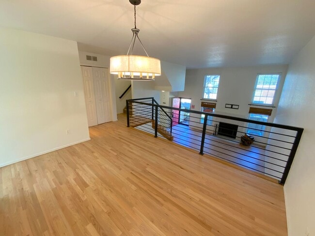 Building Photo - 2 Bedroom Townhome Available Near W Cheyenne Blvd & S Nevada Ave