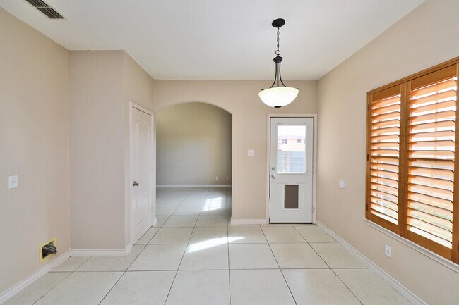 Building Photo - 510 Shiloh Dr