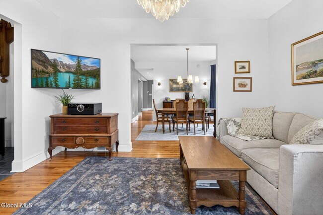 Building Photo - 194 Grand Ave