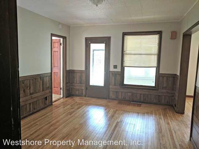 Building Photo - 1114 Chestnut St