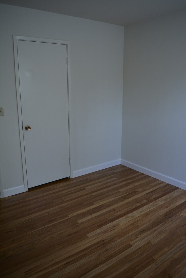 Building Photo - Single Family Home with Pool