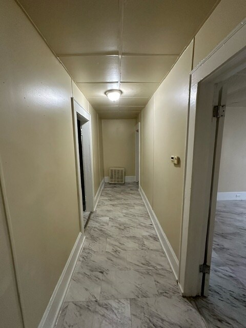 Building Photo - 2845 N Patterson Ave