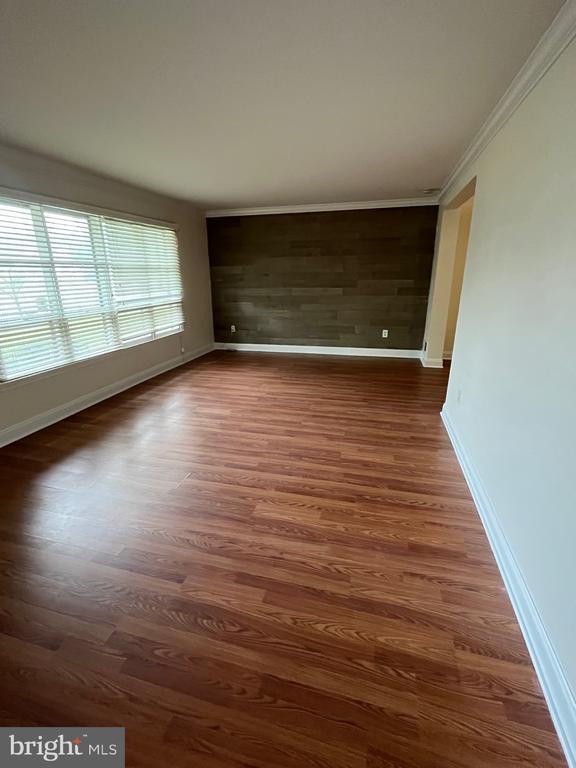Building Photo - 5807 Lamont Dr