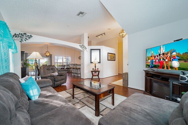Building Photo - 2424 Hybrid Dr