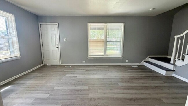 Building Photo - Section 8 Ready Completely Renovated 2-Bedroom Home for Lease - Call (313)429-3244