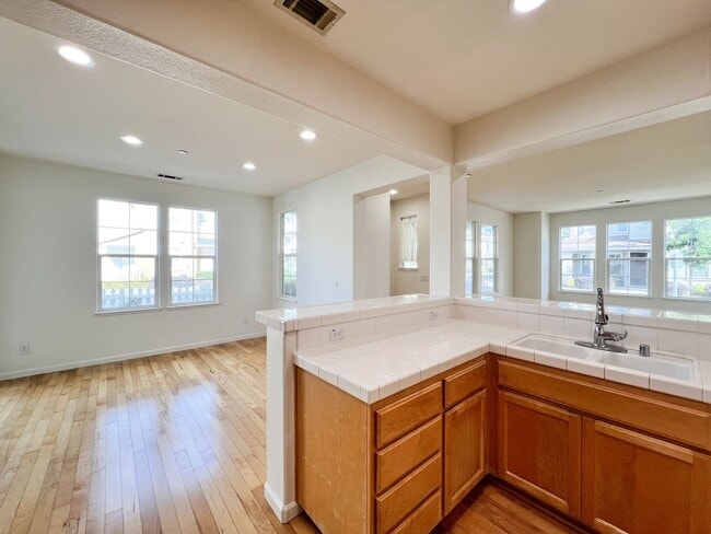 Building Photo - Three Bedroom Napa Home