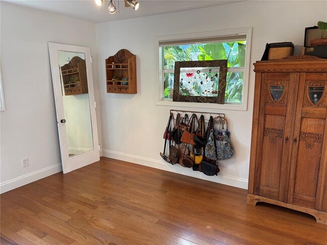 Building Photo - 4716 W Wyoming Ave