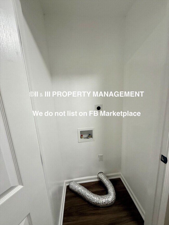 Building Photo - 11613 W 69th Terrace