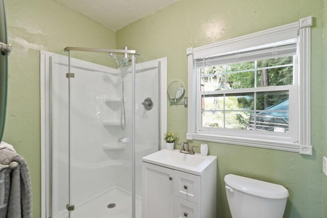 Building Photo - Serene Felton Retreat – Spacious Home Nest...