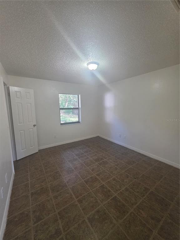 Building Photo - 4995 NE 27th Ct