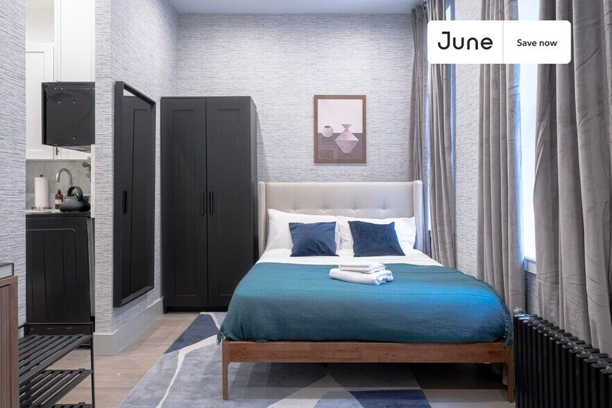 Building Photo - 944 Columbus Ave