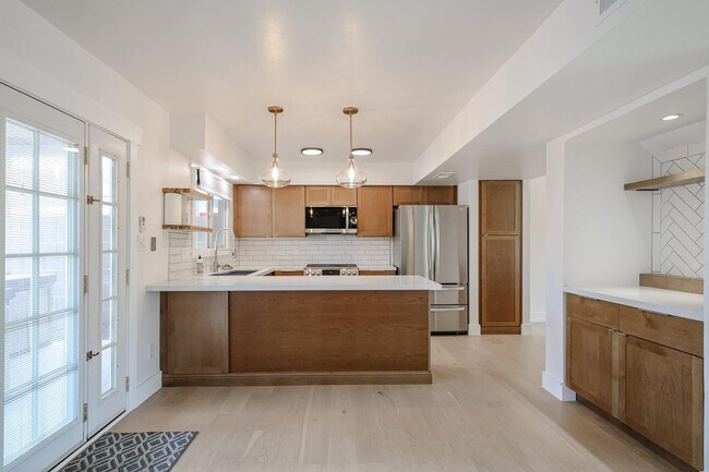 Building Photo - 8372 E Solano Dr