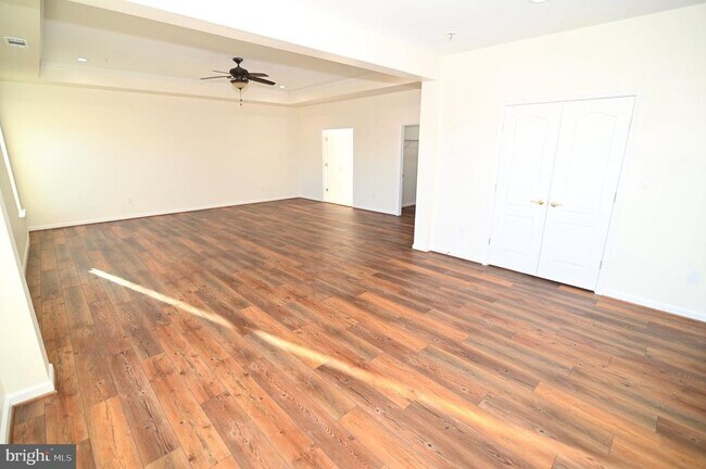 Building Photo - 7001 Chaptico Ct