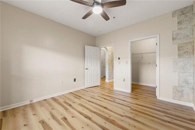 Building Photo - 4333 Dunwoody Park
