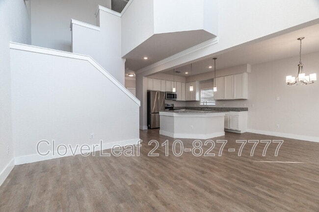 Building Photo - 272 Sapphire Dr