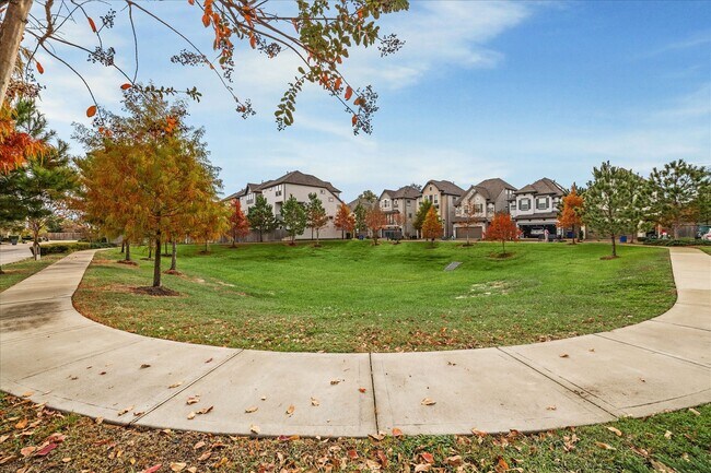 Building Photo - 10604 Centre Glade Dr