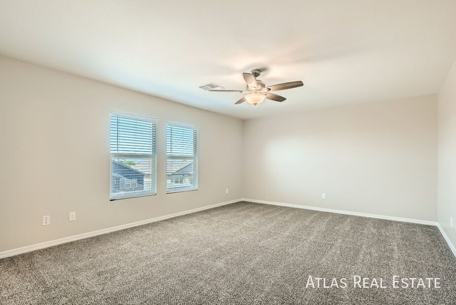 Building Photo - 4518 W Saddlebush Way