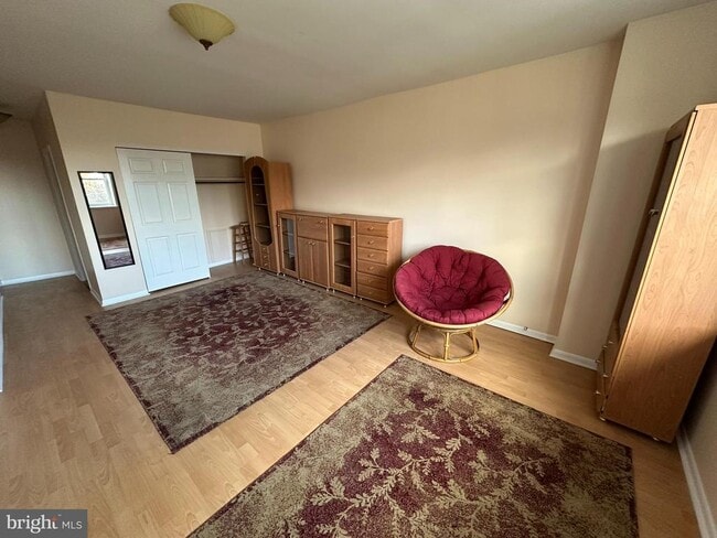 Building Photo - 540 S 48th St