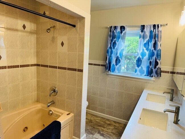 Building Photo - BRAND NEW REMODEL