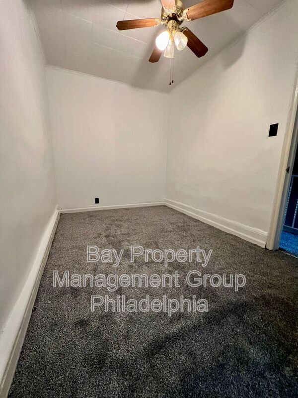 Building Photo - 2755 Plum St