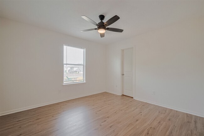 Building Photo - 3102 Colonel Ct Dr