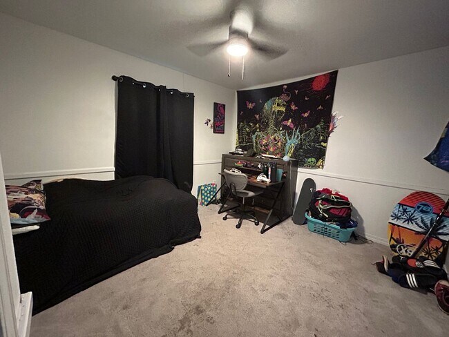 Building Photo - High-End Haughton Home