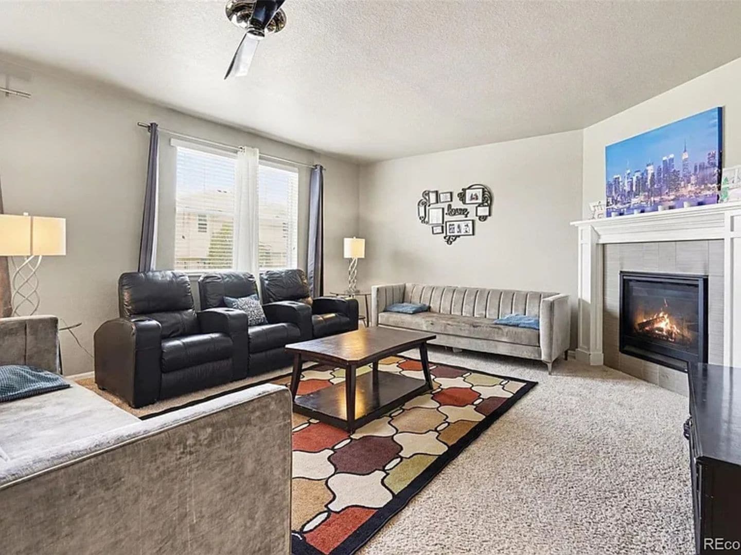Building Photo - 8835 Foxfire St
