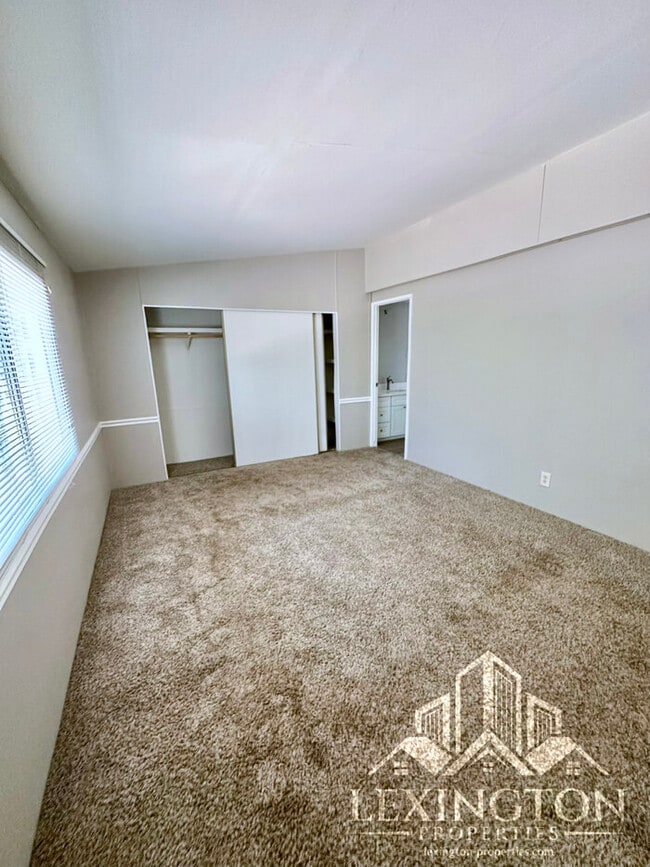 Building Photo - Beautifully Remodeled, 3BD/2BA, Modular Ho...