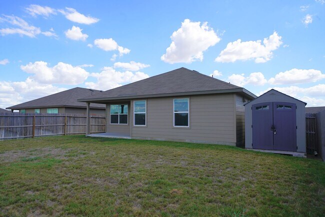 Building Photo - Like New Home in Red River Ranch (Cibolo)! -  Realtor Commission: $500