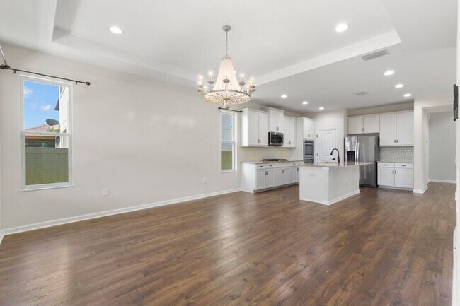 Building Photo - BEAUTIFUL Home for Rent in Estancia with T...