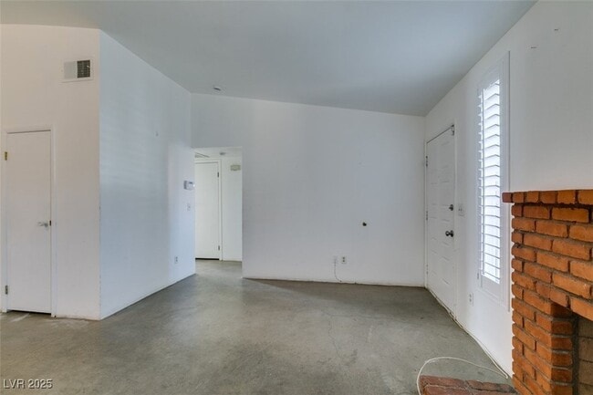 Building Photo - 1803 Discus Dr