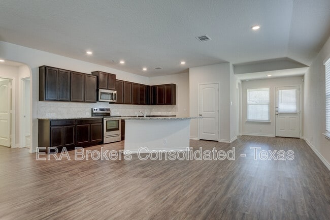 Building Photo - 121 Little Wichita