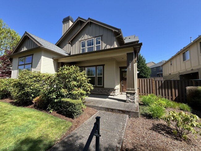 Building Photo - 3BD/3BA Bethany Home with Vaulted Ceilings, Stainless Appliances & Gas Fireplace