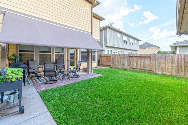 Building Photo - 16930 Makanda Dr