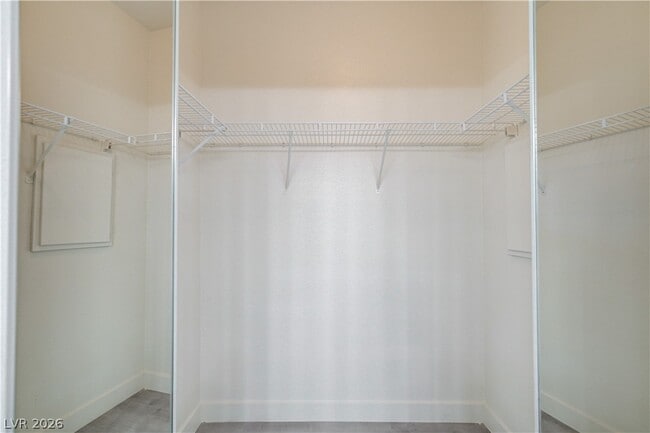 Building Photo - 1900 N Torrey Pines Dr