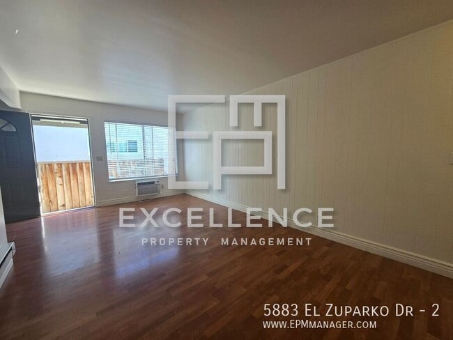 Building Photo - 5883 El Zuparko Dr