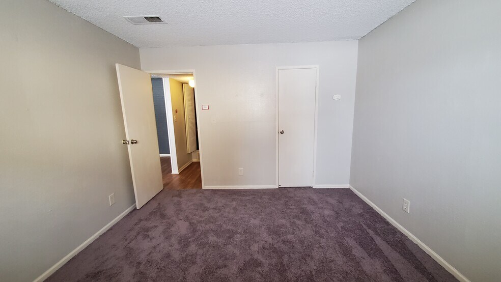 Building Photo - 10211 Ura Ln